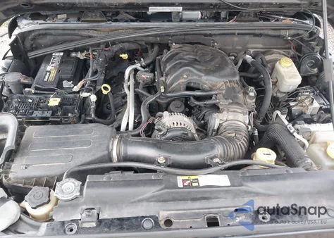 2013 Jeep Wrangler Unlimited Sahara z USA, uszkodzony, nr VIN 1C4BJWEG6DL602730